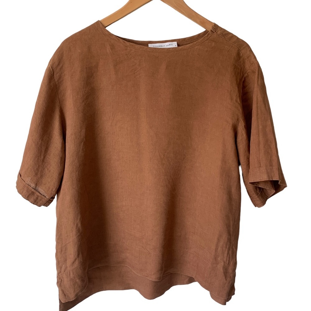 Assembly Label Brown Short Sleeve Tee